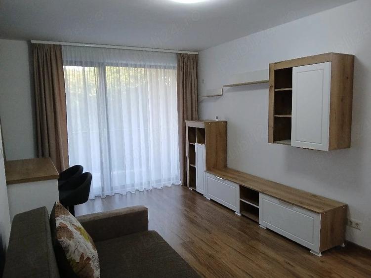 Apartament cu 2 camere decomandat în Exterior Vest