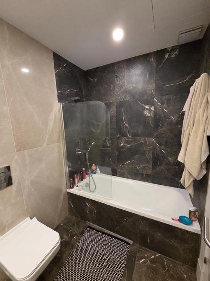 Apartament cu 4 camere decomandat, mobilat în Voluntari