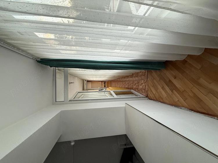 Apartament cu 3 camere decomandat în Lacul Tei