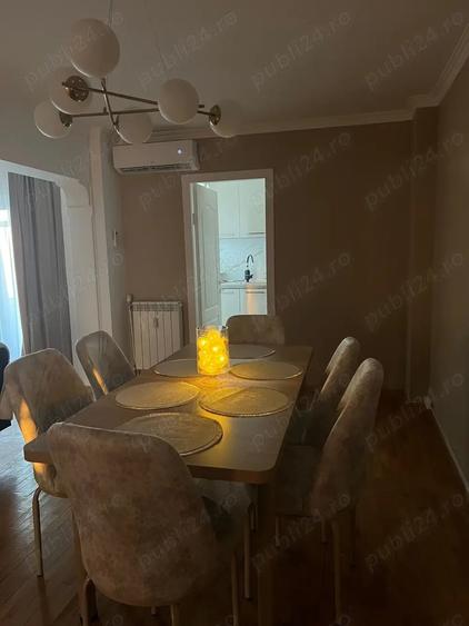 Apartament cu 4 camere decomandat în Central