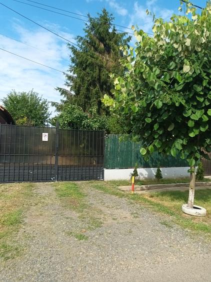 Casă cu 3 camere în Tunari