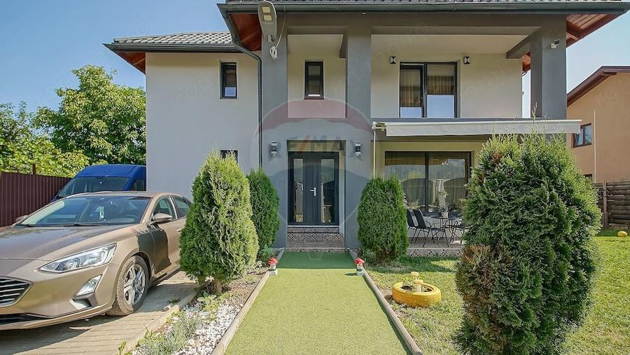 Casă cu 5 camere cu Teren 605 Mp în Electroprecizia
