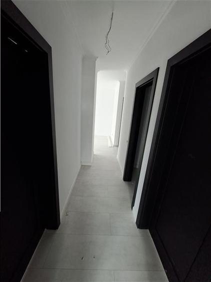 Vanzare apartament 4 camere de LUX bloc nou zona VIVO Floresti - 11