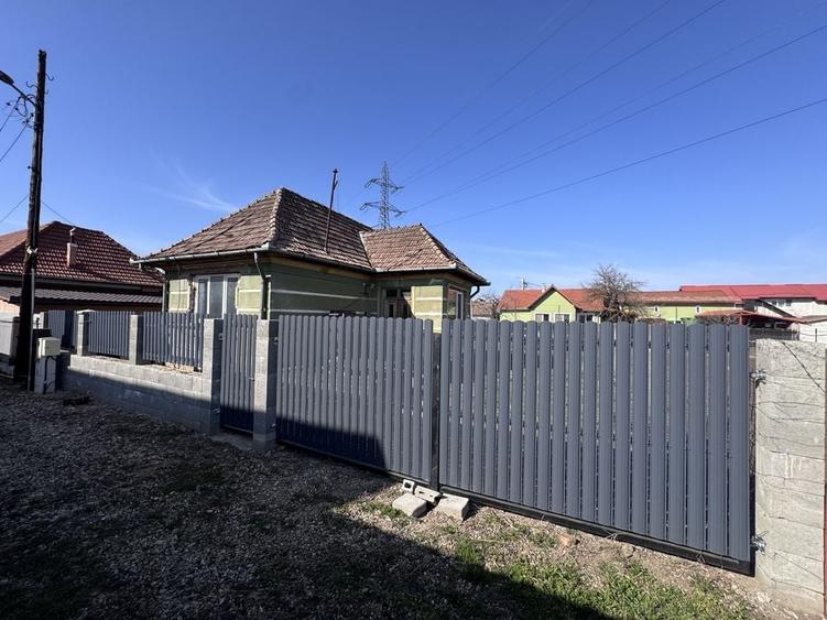 Casă cu 2 camere în Central