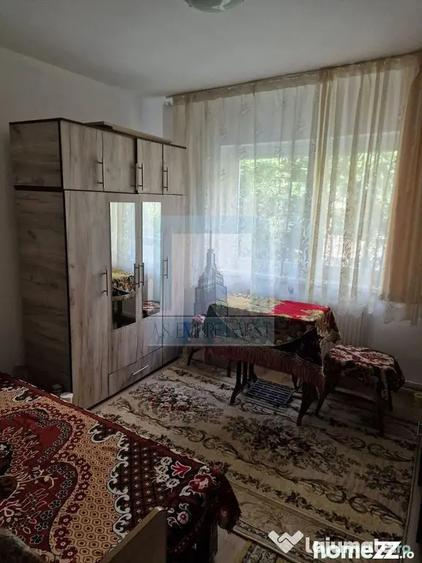 Apartament cu 2 camere decomandat în Craiter