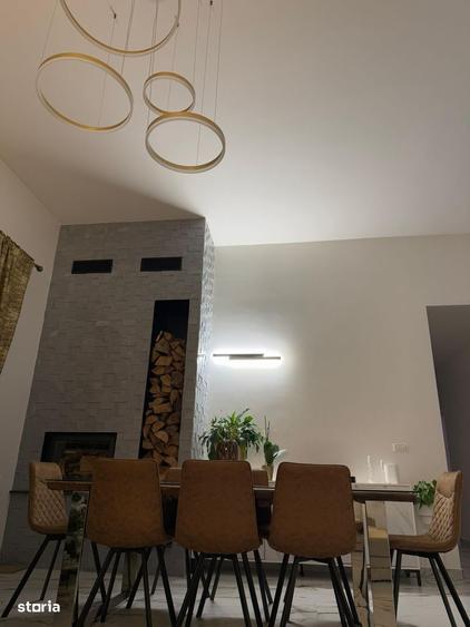 Casă cu 4 camere în Dumbrava