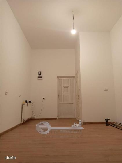 Spațiu comercial, de 20 mp, în Ultracentral