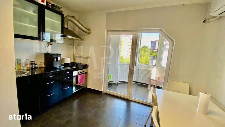 Apartament cu 3 camere în Plopilor