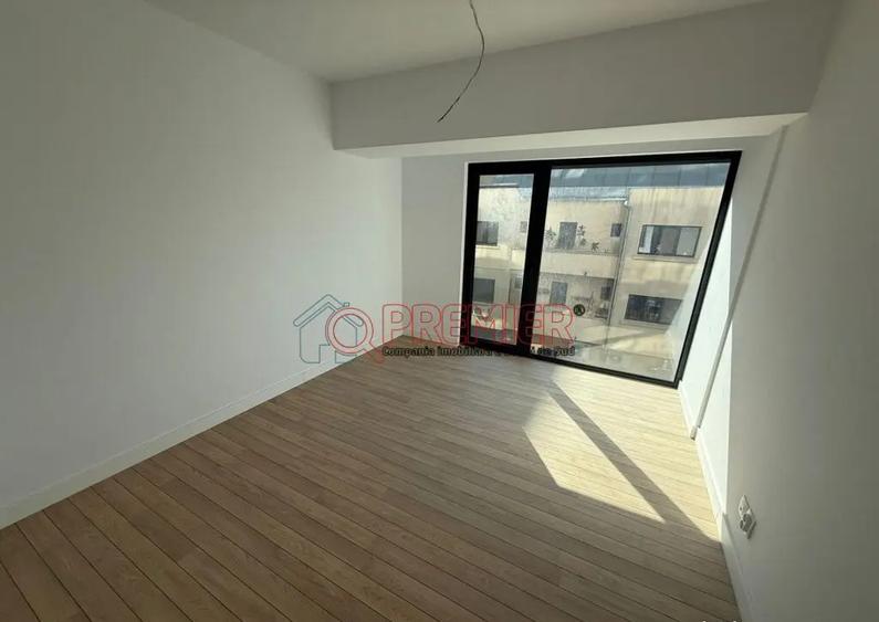 Apartament cu 3 camere decomandat în Cotroceni