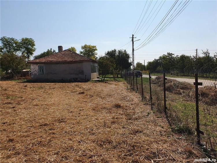Teren de 4800 mp, în Pecineaga