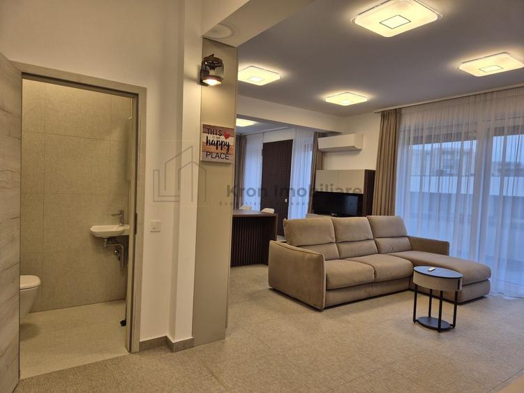 Apartament cu 3 camere decomandat, mobilat în Centură