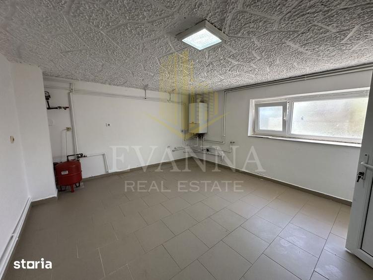 Casă cu 4 camere cu Teren 810 Mp în Central