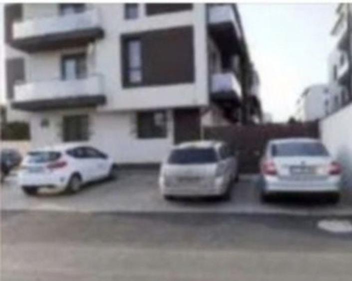 Apartament cu 3 camere decomandat în Prelungirea Ghencea
