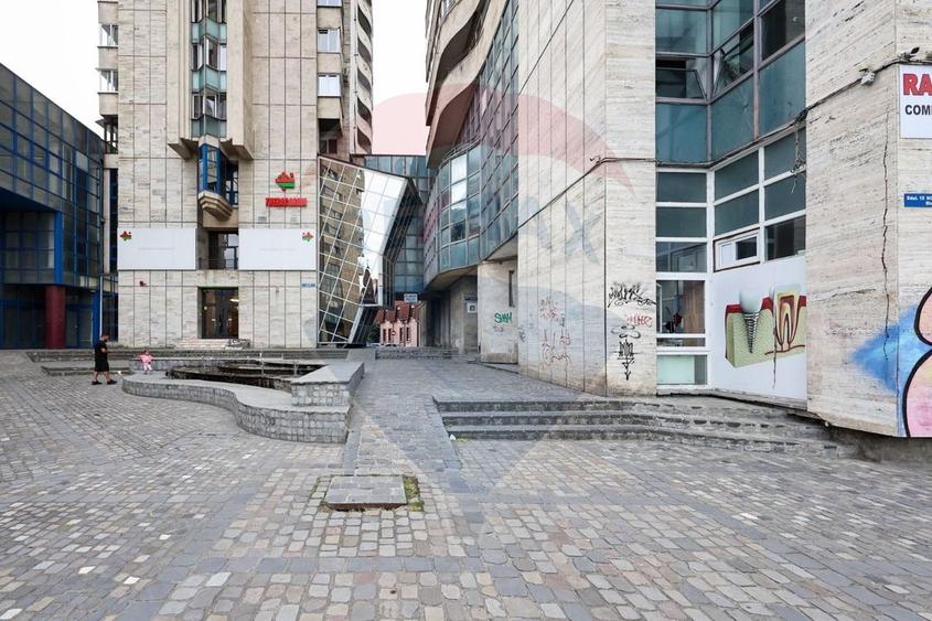 Apartament cu 4 camere de vânzare în zona Centrul Civic - 19
