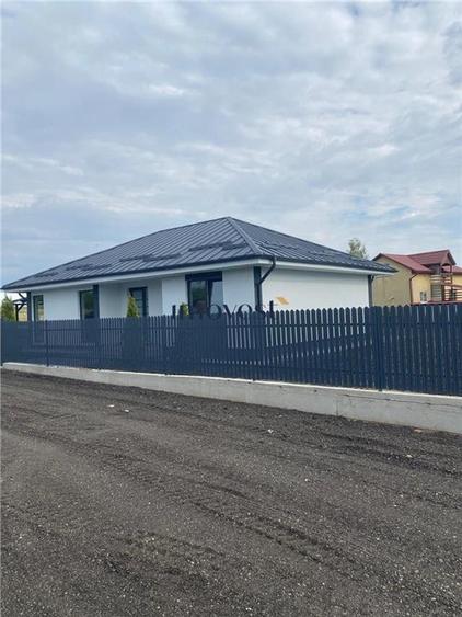 Casă individuală cu 4 camere cu Teren 805 Mp în Tureni