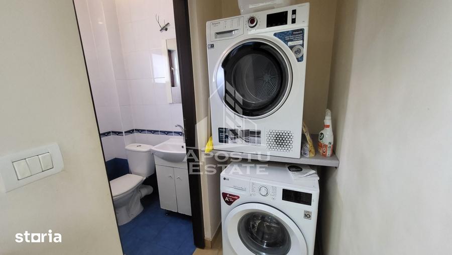 Casă cu 5 camere cu Teren 350 Mp în Dumbrăvița