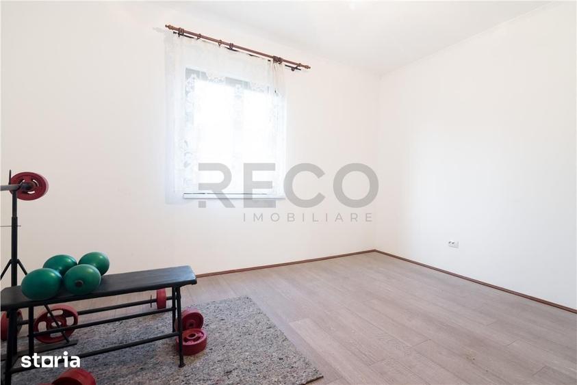 Casă cu 3 camere cu Teren 1184 Mp în Sălard
