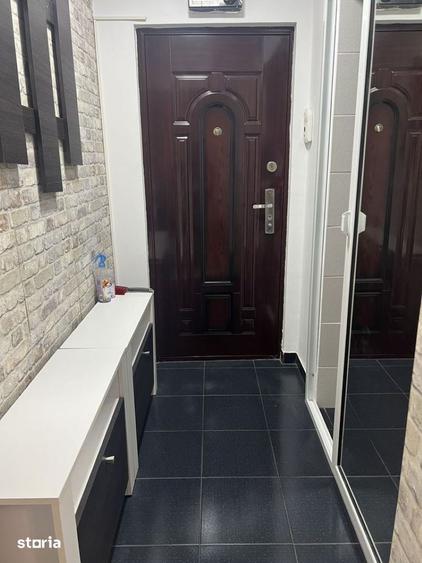Apartament cu 2 camere semidecomandat, mobilat în Brătianu