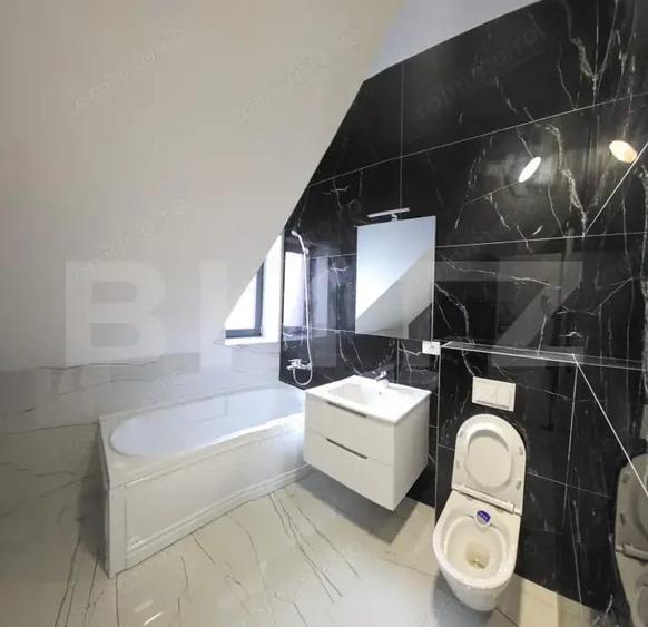 Apartament cu 4 camere decomandat în Central