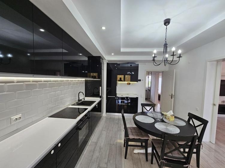 Apartament cu 3 camere decomandat în Crețuleasca