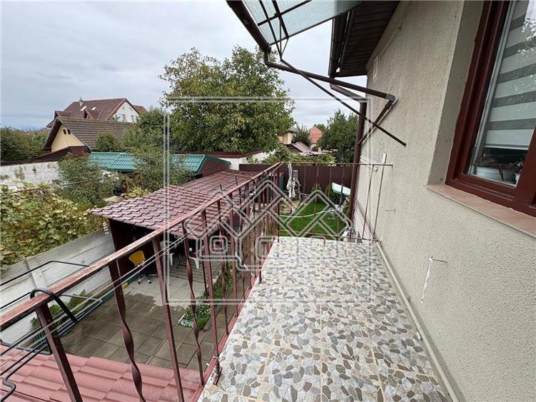 Apartament cu 4 camere decomandat în Lazaret