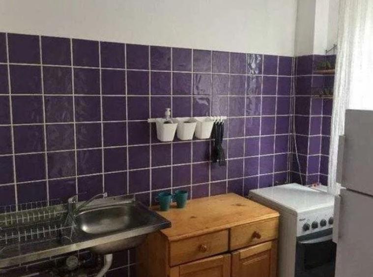 Garsonieră decomandată în Baba Novac