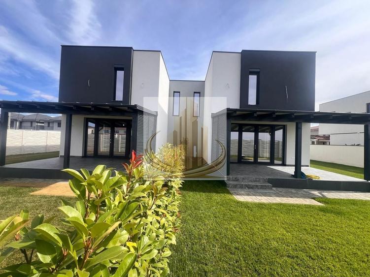 Duplex cu 5 camere cu Canalizare în Moșnița Nouă
