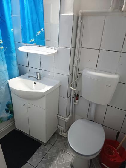 Apartament cu 2 camere semidecomandat în Micro 19