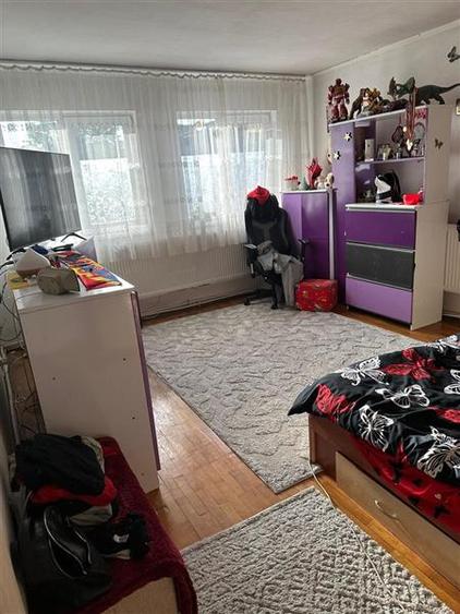 Casă individuală cu 4 camere cu Canalizare în Rahova