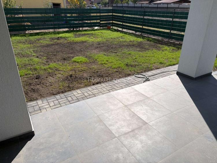 DUPLEX DE VÂNZARE ÎN SĂCĂLAZ MUTARE RAPIDĂ