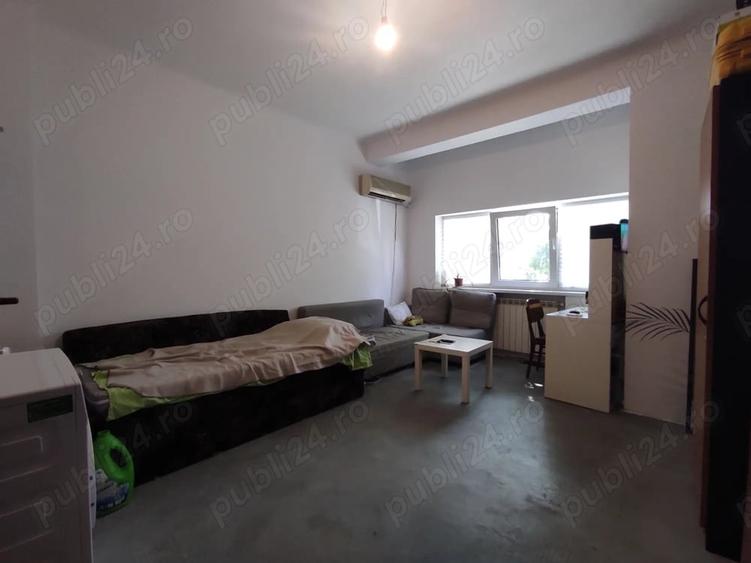 Apartament cu 4 camere decomandat în Ferdinand