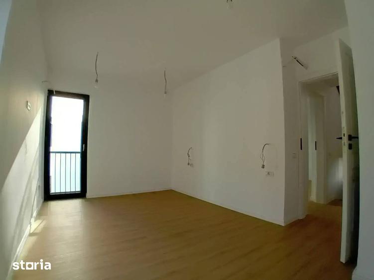 Casă cu 5 camere cu Teren 175 Mp în Străulești