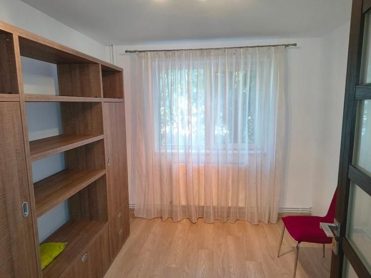 Apartament cu 4 camere decomandat, mobilat în Inel II