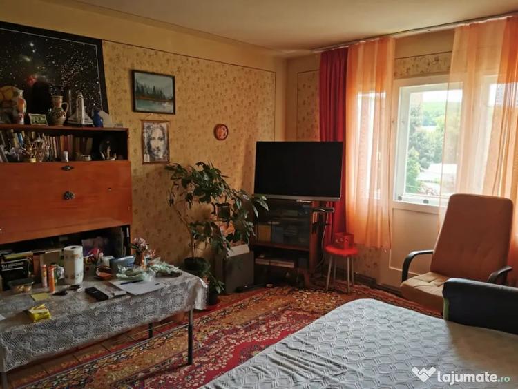 Apartament cu 4 camere decomandat în Mănăștur