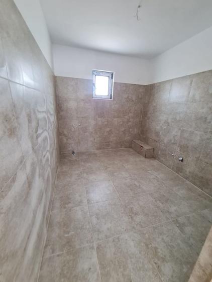 Casă cu 4 camere în Adunații-Copăceni