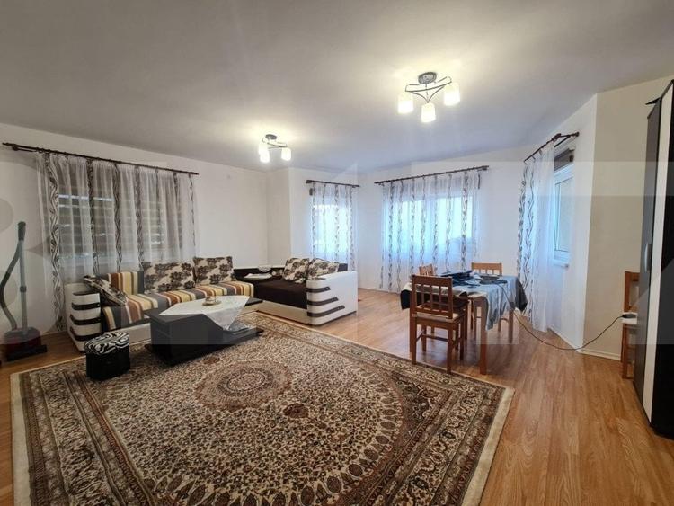 Casă individuală cu 9 camere cu Garaj în Făget