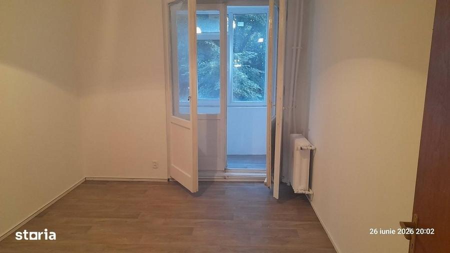 Apartament cu 3 camere în Gorjului
