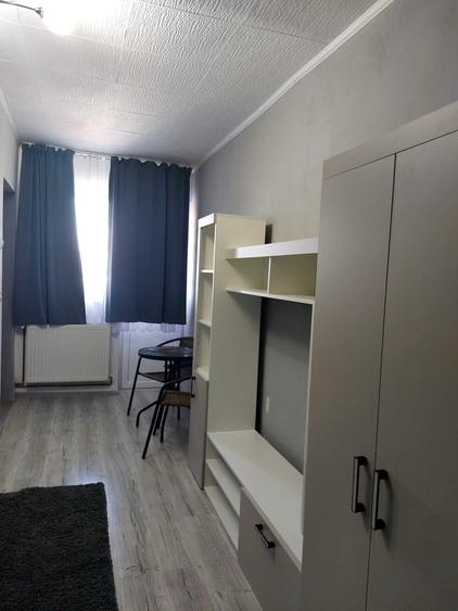 Garsonieră decomandată în Central