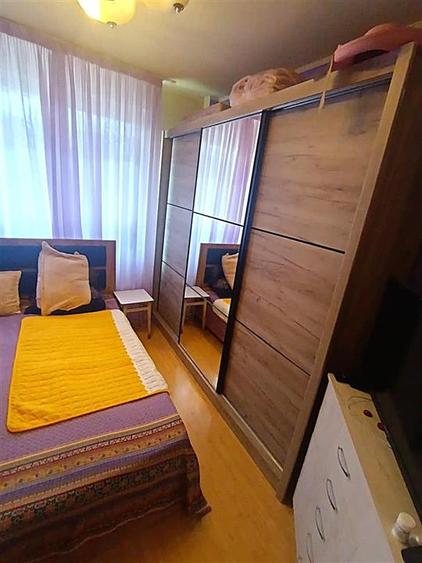 Apartament cu 3 camere decomandat în Hipodrom