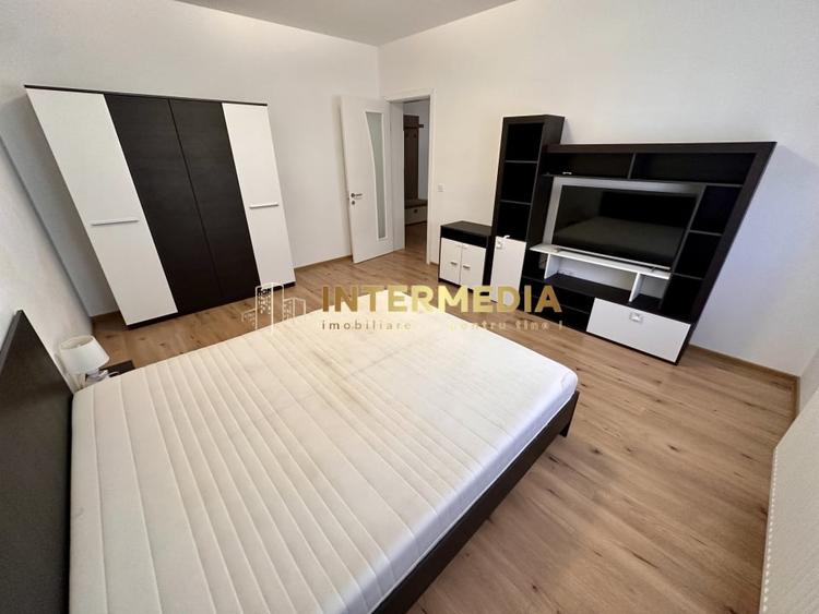 Apartament cu 2 camere decomandat, mobilat în Central