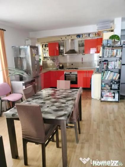 Apartament cu 4 camere decomandat în Central