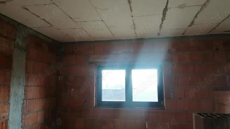 Casă cu 3 camere în Blajova