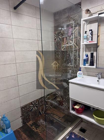 Apartament cu 3 camere semidecomandat în Ștefan cel Mare