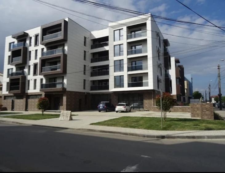 Apartament cu 2 camere semidecomandat, mobilat în Inel II
