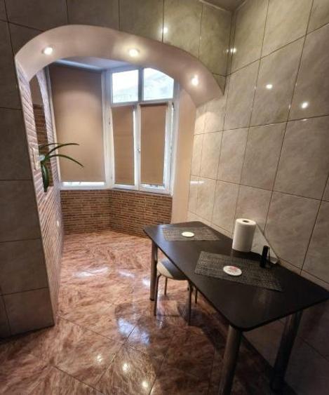 Apartament cu 2 camere decomandat, mobilat în Nerva Traian
