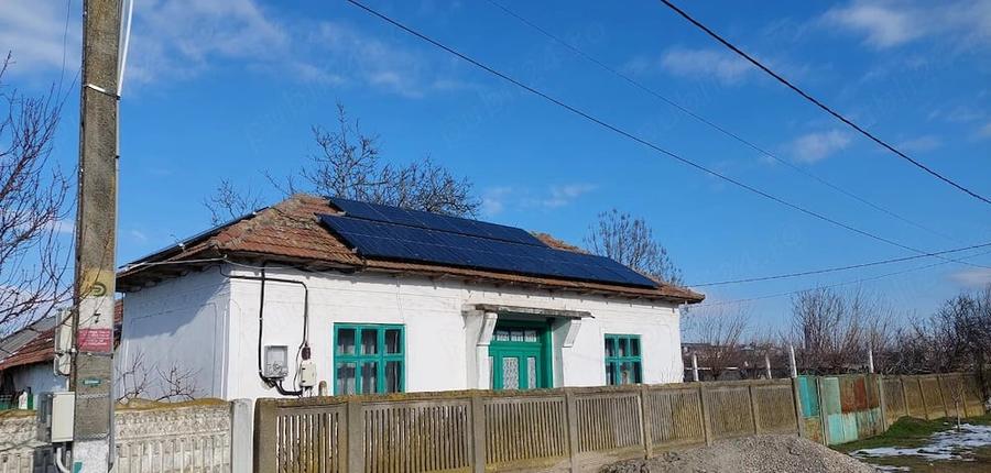 Casă cu Teren 1370 Mp în Central