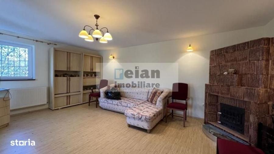 Casă cu 4 camere în Bărzila