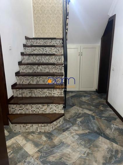 Casă individuală cu 4 camere cu Canalizare în Exterior Vest