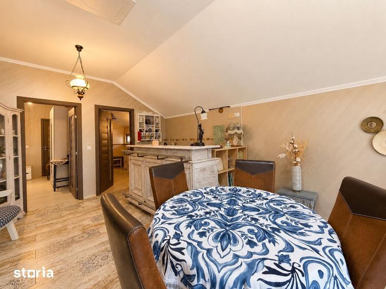 Casă cu 6 camere cu Teren 715 Mp în Central