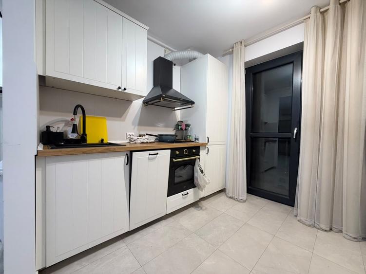 Apartament cu 3 camere decomandat, mobilat în Theodor Pallady